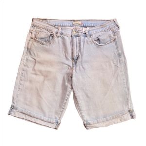 Levi’s 515 light wash denim shorts size 16